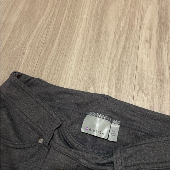 Athleta - Picture 2 of 3